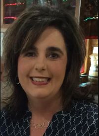 headshot of Glenda Hesser