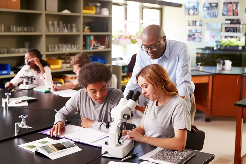 8 Effective Strategies for Teaching Biology